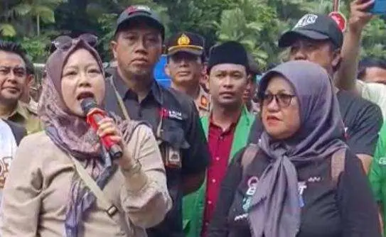 BRIN Kembali Didemo Ratusan Warga, Tolak Penutupan Jalan Provinsi