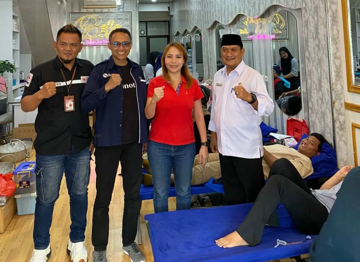 Donor Darah Yayasan Sahabat Inti Pemimpin dan Bella Vista Studio Tuai Apresiasi dari Camat Cibinong