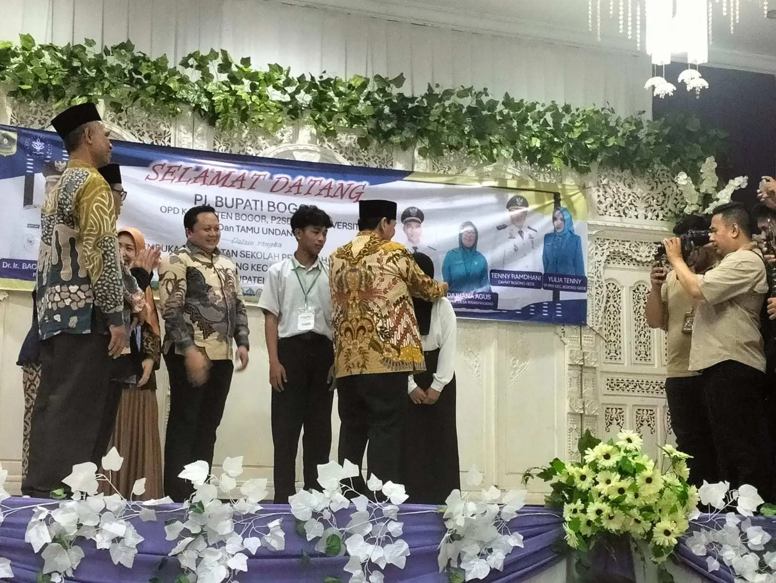 Pj. Bupati Bogor Luncurkan Sekolah Pranikah di Desa Rawapanjang