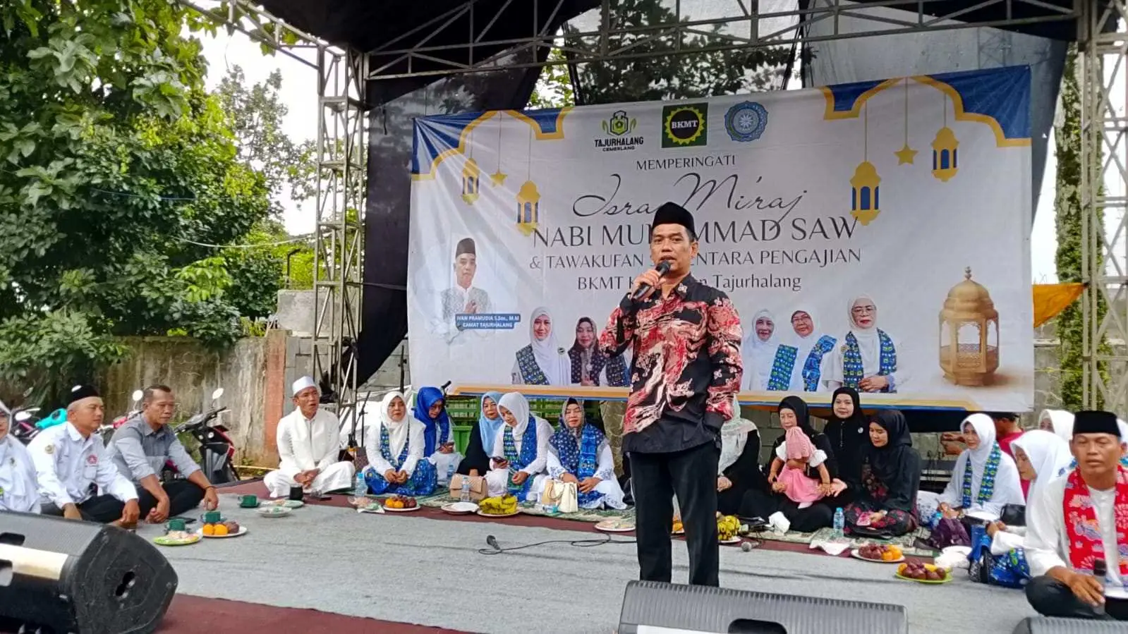 Ribuan Ibu-Ibu  BKMT Tajurhalang Hadiri Isra Mi’raj