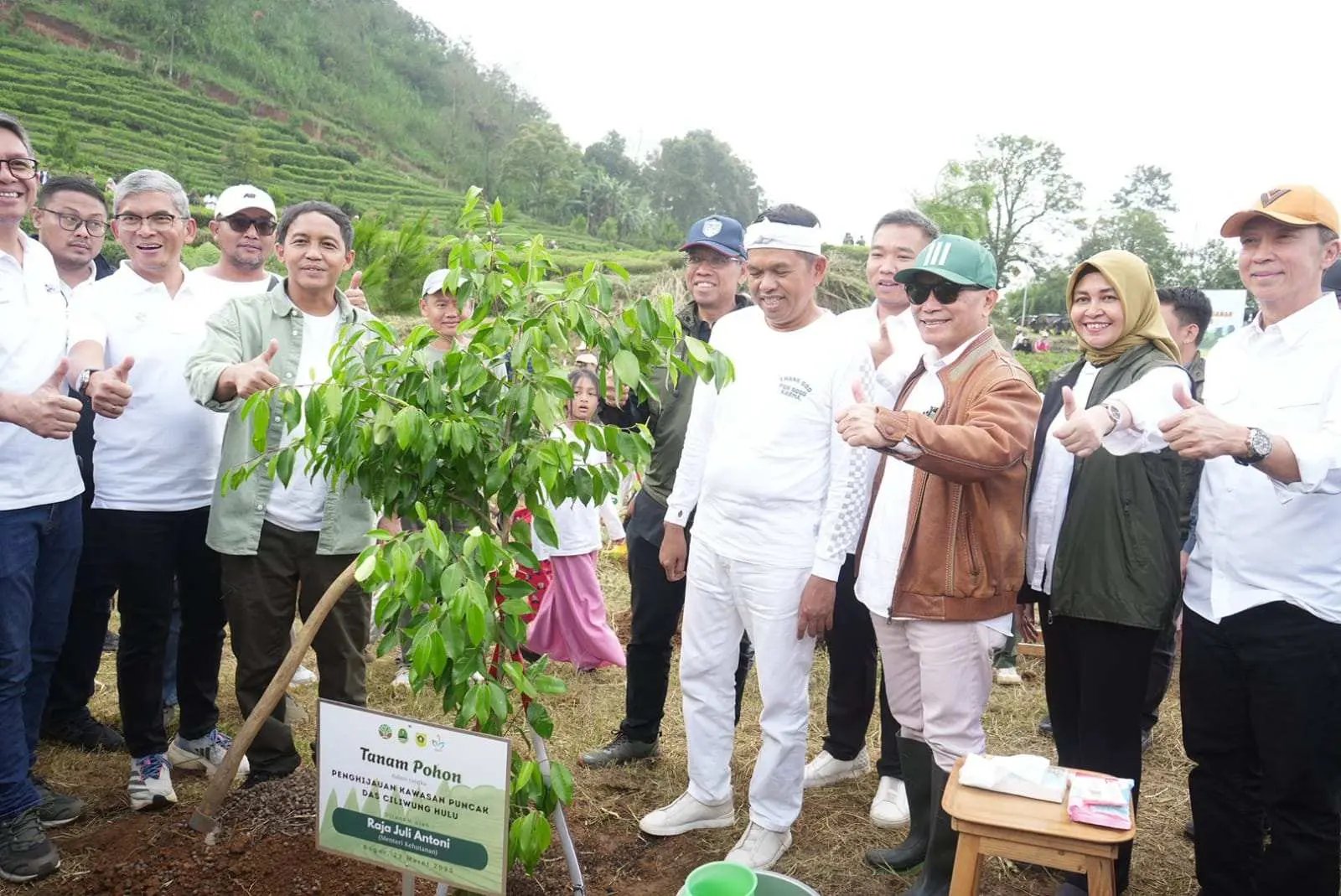 Pemkab Bogor Ikut Sukseskan Aksi Penghijauan Bersama Menteri Kehutanan RI dan Gubernur Jawa Barat di Cisarua