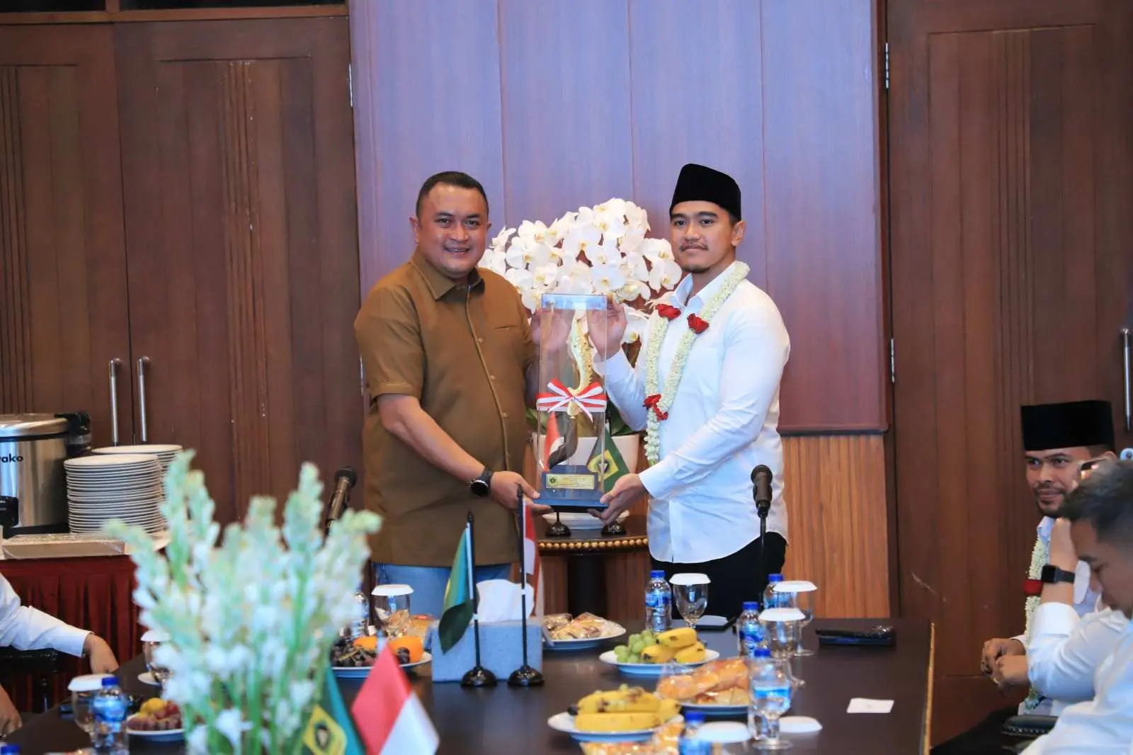 Temui Rudy Susmanto di Cibinong, Kaesang Siap Dampingi Anak Muda Bogor