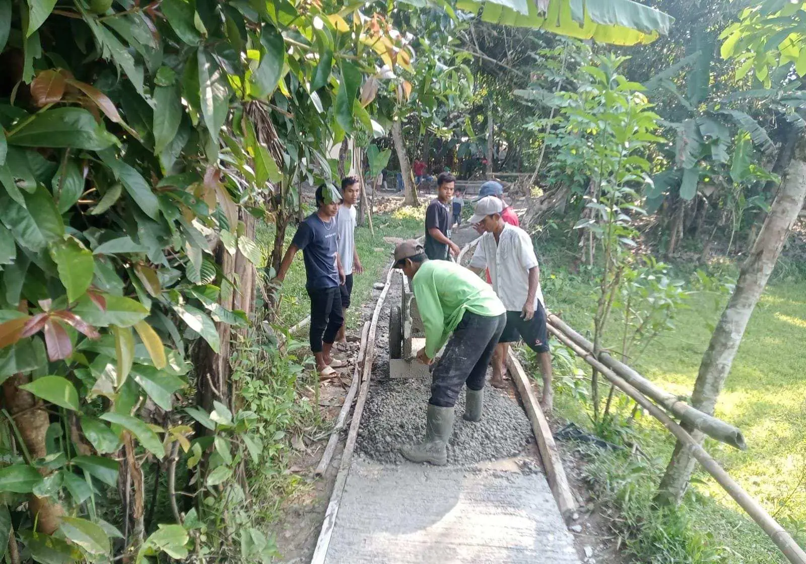 Batujajar Genjot Pembangunan Jalan dan Kebun Ikan Lewat Dana Desa 2025
