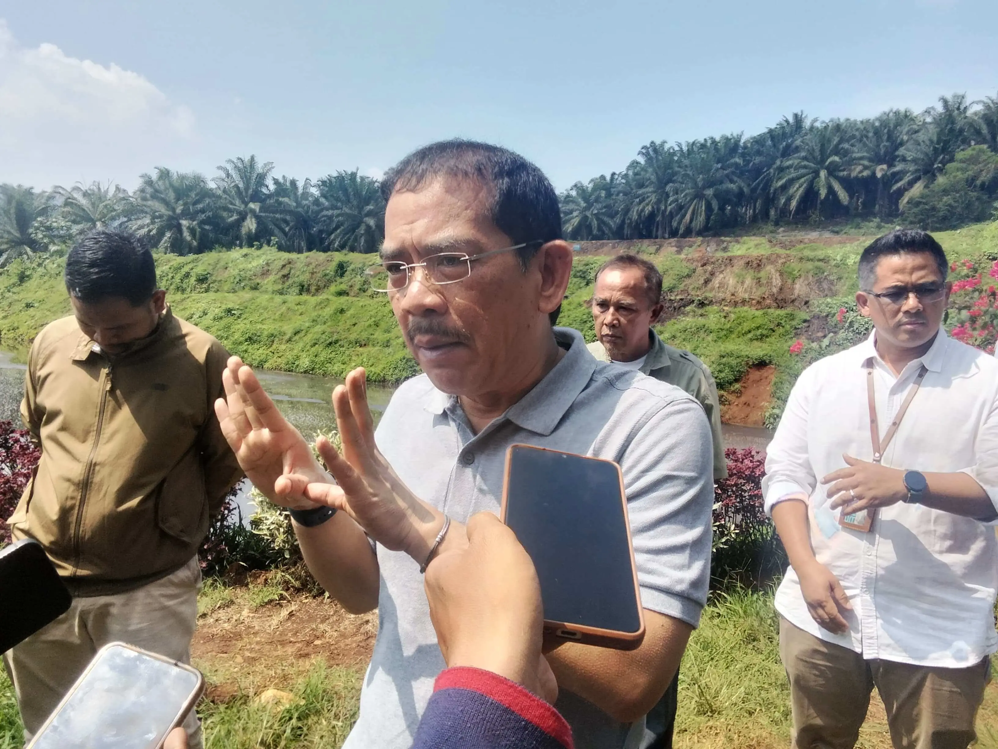 Tinjau IPAL PTPN IV Cikasungka, Asep Wahyuwijaya Apresiasi Pengelolaan Limbah Sesuai Standar