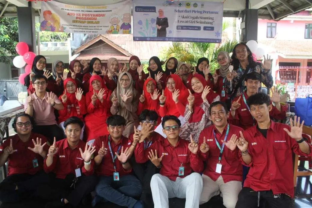 Lawan Stunting di Padasuka, Mahasiswa KKN UIKA Beri Edukasi Gizi dan Pelatihan Masak Nugget Bayam
