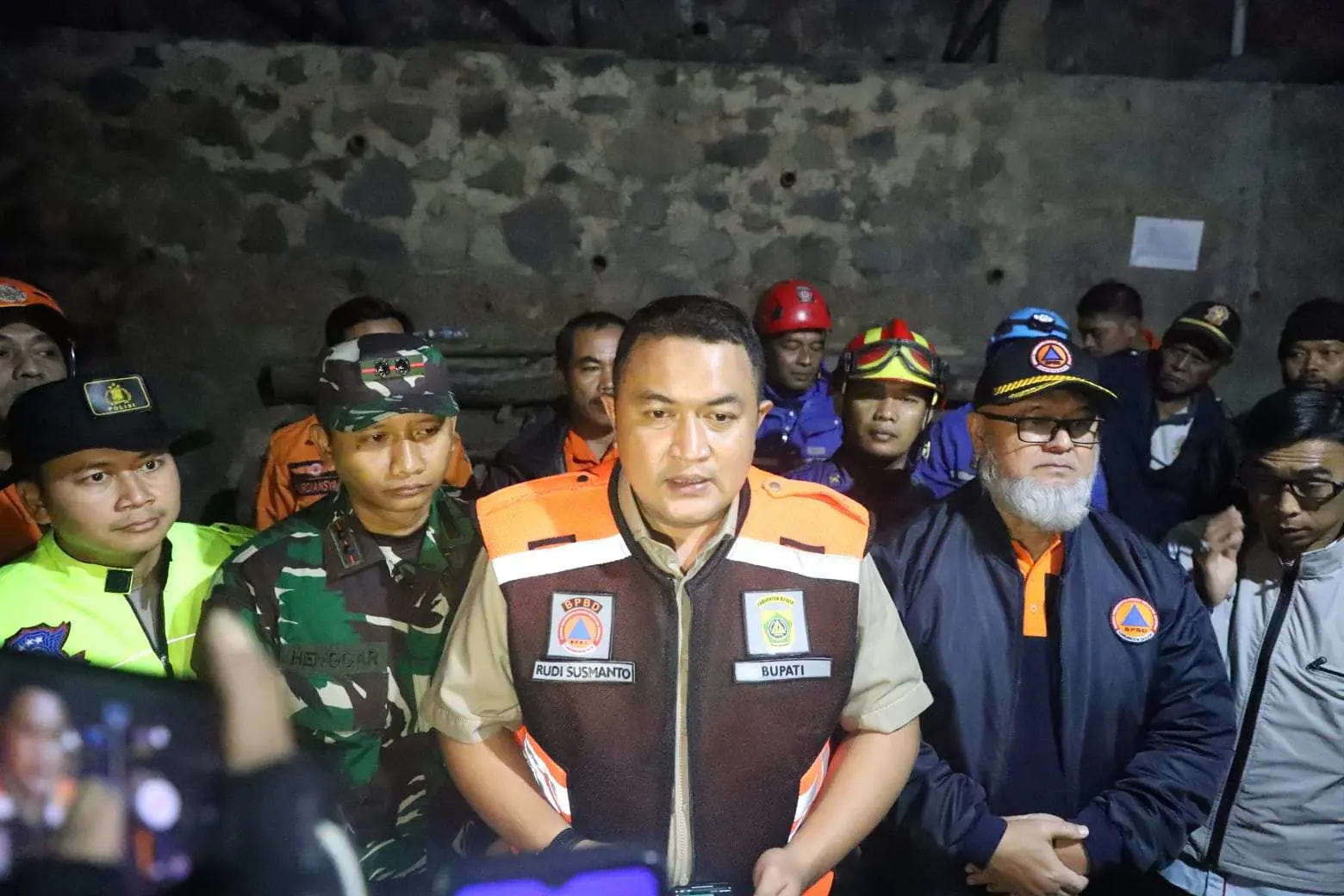 Bupati Bogor Tinjau Penanganan Bencana Banjir di Megamendung dan Cisarua, Pastikan Respons Cepat