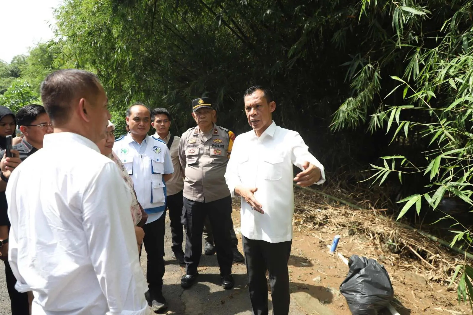 Wakil Bupati Bogor Tinjau Banjir di Jonggol, Dorong Normalisasi Sungai untuk Cegah Luapan Air