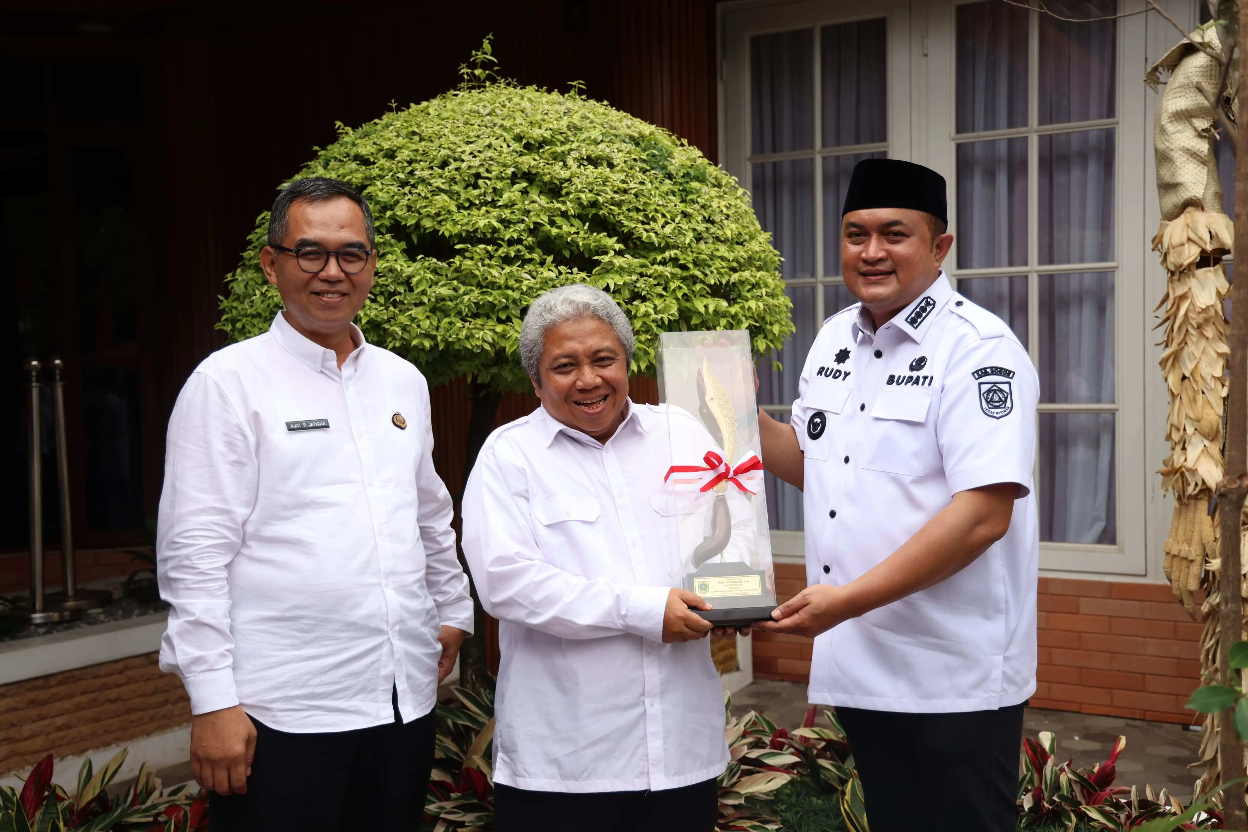 Bupati Bogor Perkuat Pelestarian Gunung Sanggabuana dan Puncak Demi Ekologi