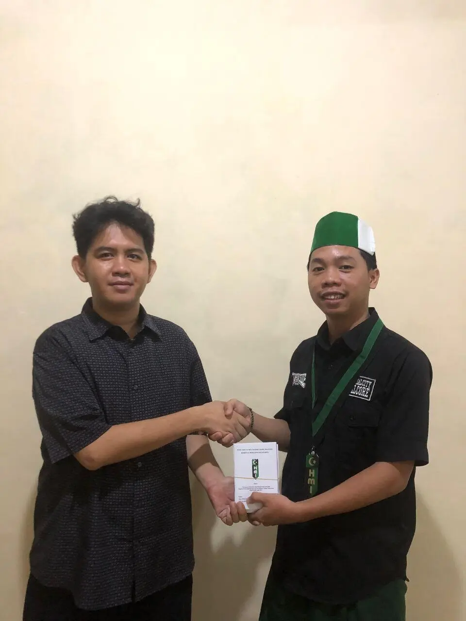 FISA HMI-MPO Tebar Semangat Intelektualisme Lewat 200 Buku Saku untuk Kader HMI Cabang Bogor