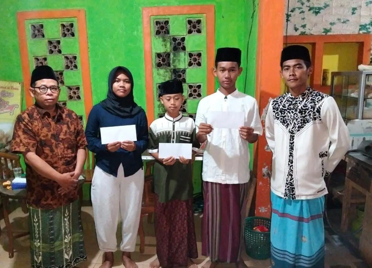 PTPN IV PKS Cikasungka Salurkan Santunan Anak Yatim bagi Lingkungan Terdekat Pabrik