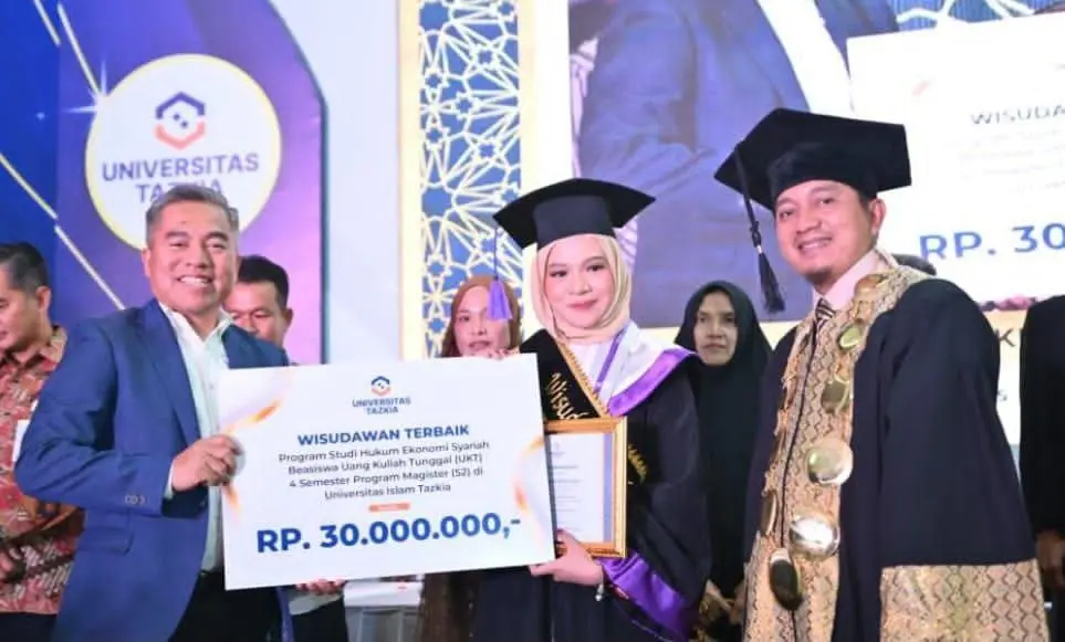 Wisuda XXI Universitas Tazkia Dorong Generasi Profesional Muslim Berlandaskan Spiritualitas