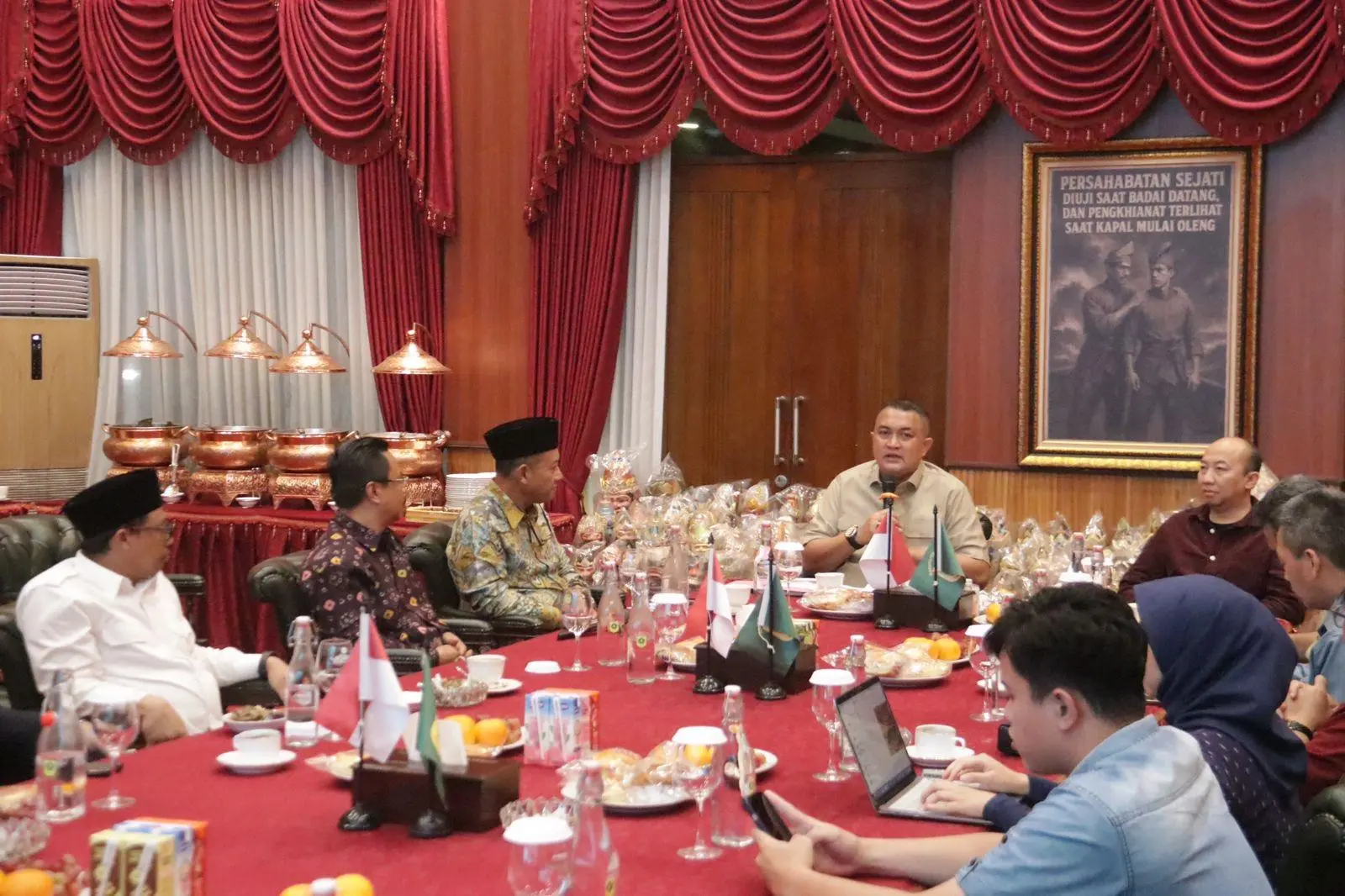 Rudy Susmanto dan MUI RI Wujudkan Komitmen Jaga Lingkungan Lewat Fatwa Haram Buang Sampah Sembarangan