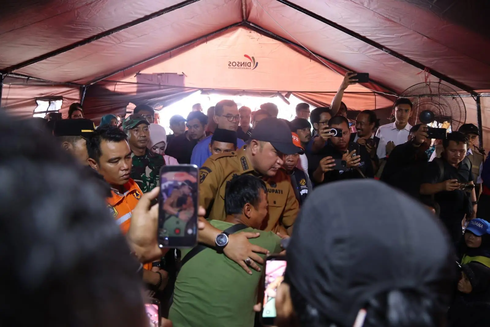 Bupati Bogor Pastikan Bantu Perbaiki Rumah Terdampak Bencana