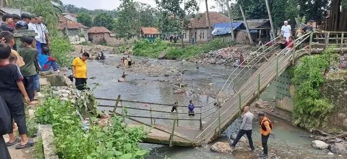 Jembatan Putus di Desa Cintamanik Cigudeg, Warga Bogor Minta Pemkab Segera Bertindak
