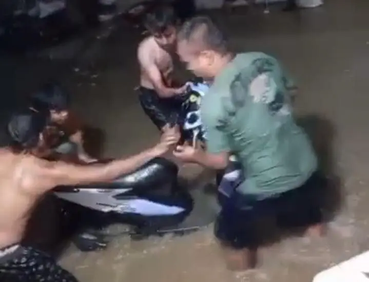 Citempuhan Meluap, Permukiman Desa Gobang Rumpin Bogor Terendam