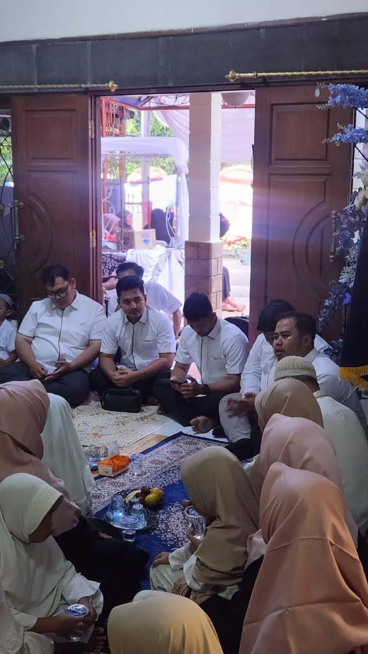 MANDAT Law Firm Gelar Pengajian dan Doa Bersama Anak Yatim Saat Pembukaan